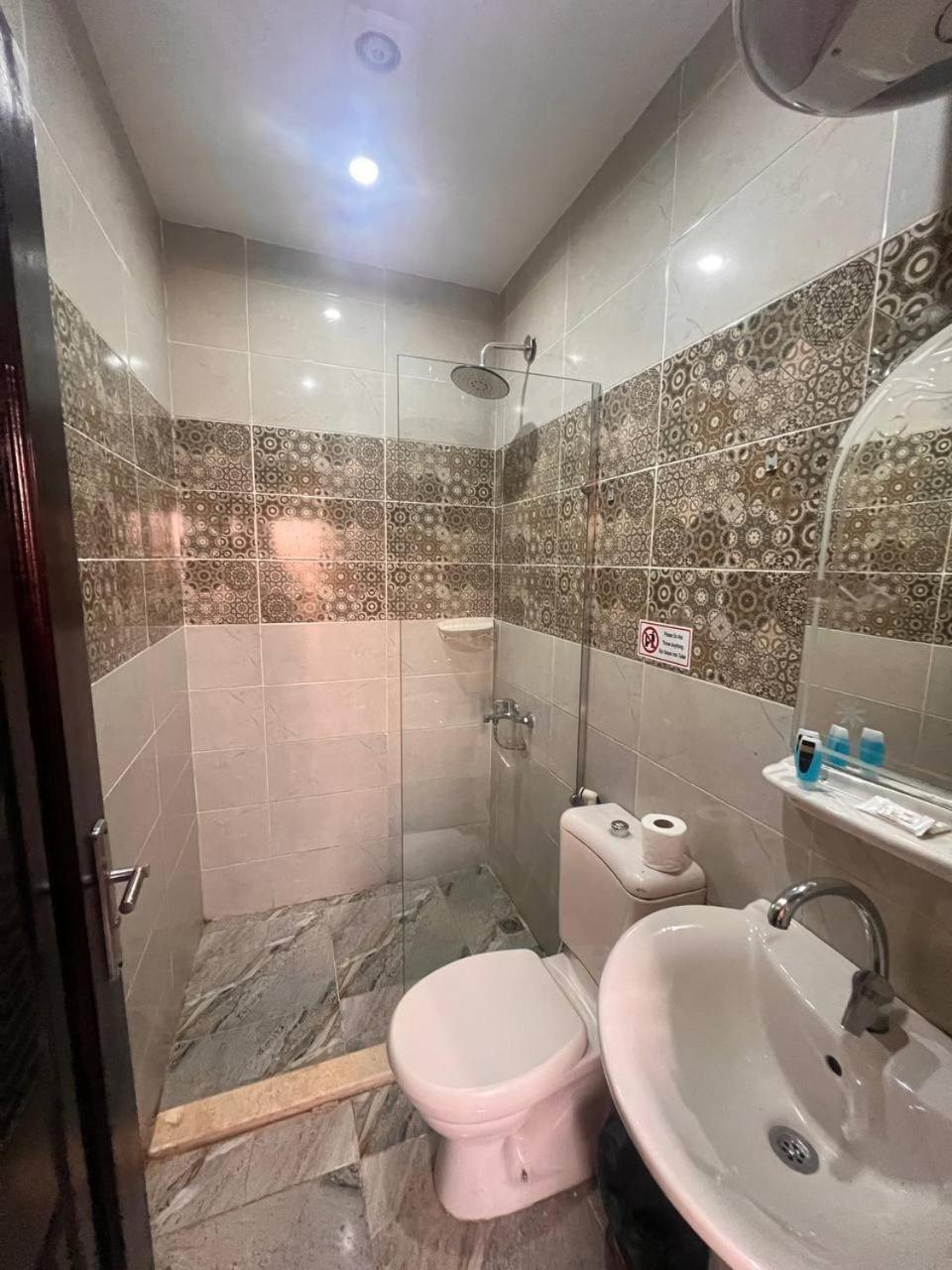 City Pyramids Inn Kafret el-Gabal Exterior foto